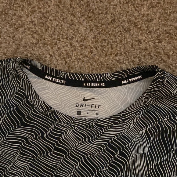 Nike Running Top - Picture 2 of 4